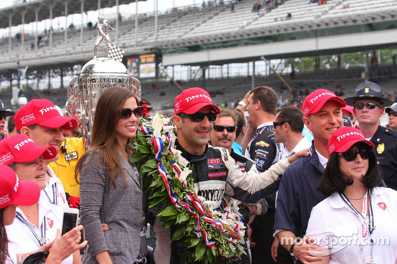 Race winner Tony Kanaan celebrates