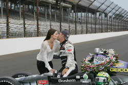 Race winner Tony Kanaan, KV Racing Technology Chevrolet celebrates