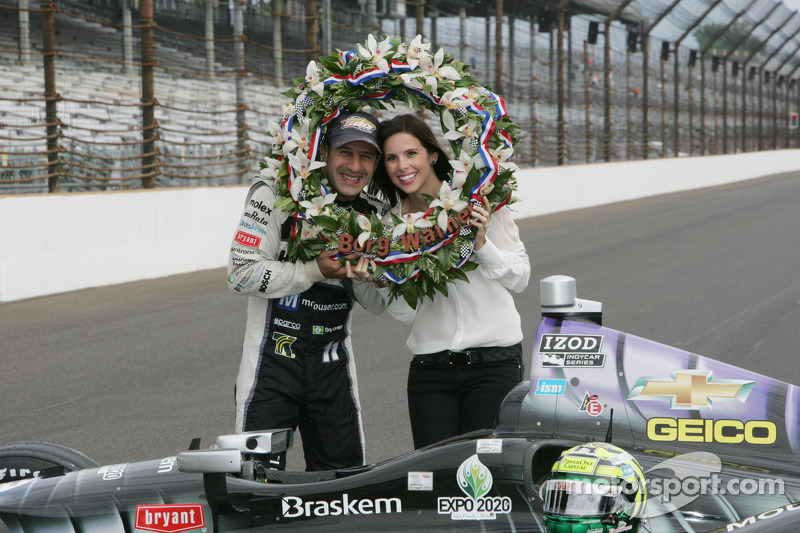 O vencedor Tony Kanaan, KV Racing Technology Chevrolet comemora