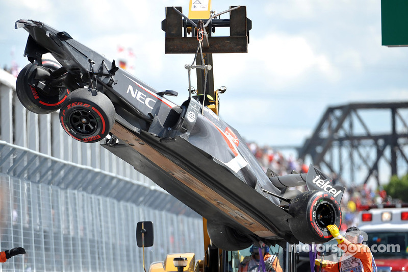 The damaged car of Esteban Gutierrez, Sauber C32