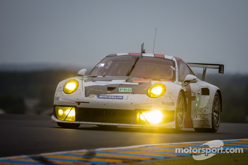 Porsche 911 RSR