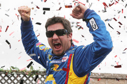 Martin Truex Jr., Michael Waltrip Racing Toyota