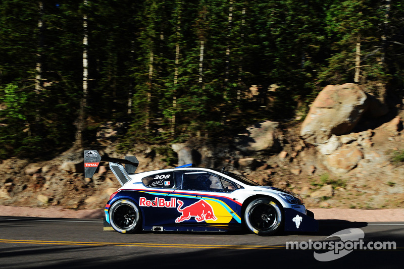 #208 Peugeot 208 T16 Pikes Peak: Sébastien Loeb