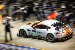 Pit stop for #96 Aston Martin Racing Aston Martin Vantage GTE: Roald Goethe, Stuart Hall, Jamie Campbell-Walter