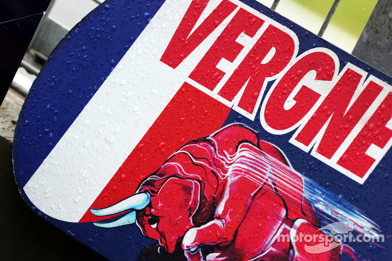 Pit board for Jean-Eric Vergne, Scuderia Toro Rosso 