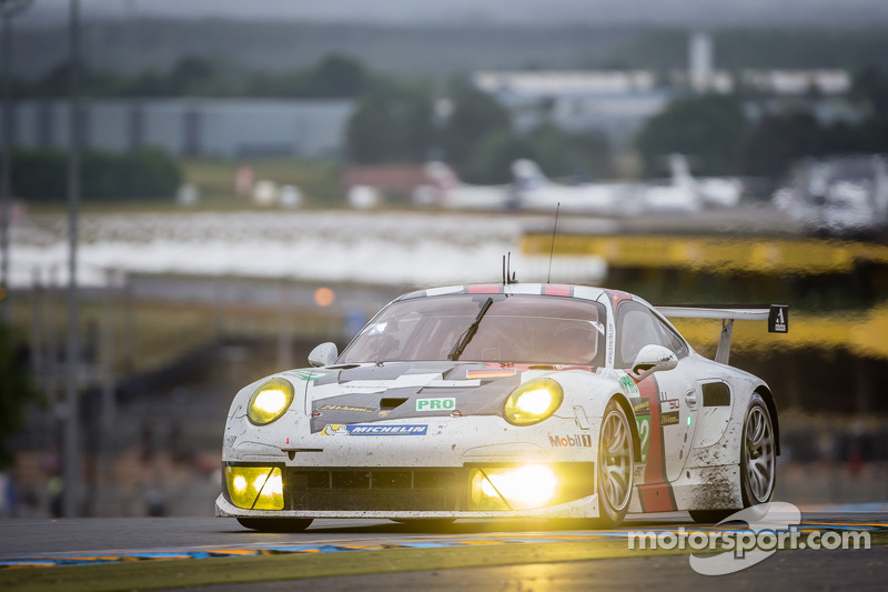 #92 Porsche AG Team Manthey Porsche 991 RSR: Marc Lieb, Richard Lietz, Romain Dumas