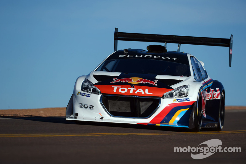 #208 Peugeot 208 T16 Pikes Peak: Sébastien Loeb