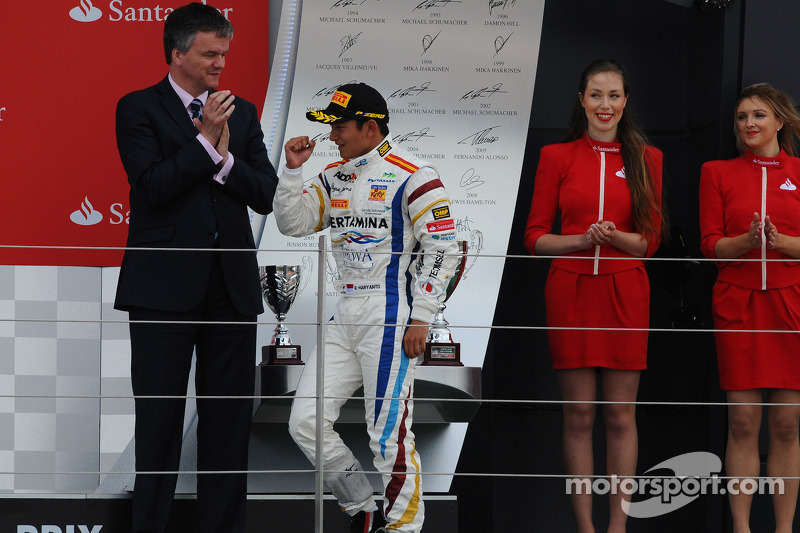 Podium race 2: second place Rio Haryanto