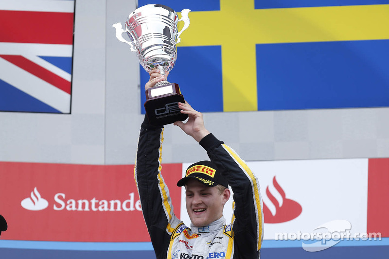 pódio: vencedor Marcus Ericsson