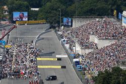 Pre-race grid