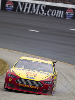 Crash for Joey Logano, Penske Racing Ford