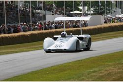 Jim Hall, Chaparral Corvette 2E