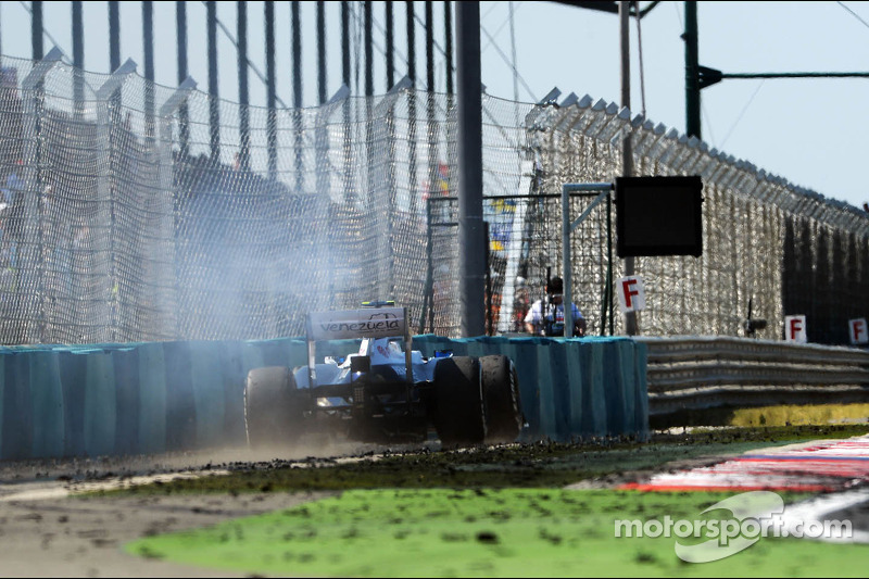 Valtteri Bottas, Williams FW35 retirado de la carrera