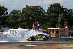 Race winner Kyle Busch, Joe Gibbs Racing Toyota