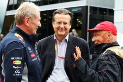 Dr Helmut Marko, Red Bull Motorsporları Danışmanı, ve Niki Lauda, Mercedes Fahri Yönetim Kurulu Başk