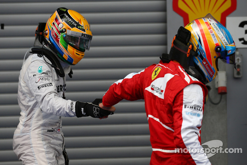 Lewis Hamilton, Mercedes AMG F1 e Fernando Alonso, Ferrari