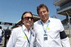 Emerson Fittipaldi com Gerard Neveu, CEO WEC no grid