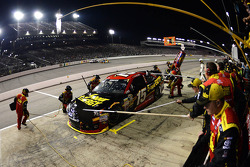 Clint Bowyer, Michael Waltrip Racing Toyota