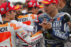 O terceiro colocado Dani Pedrosa, vencedor Jorge Lorenzo