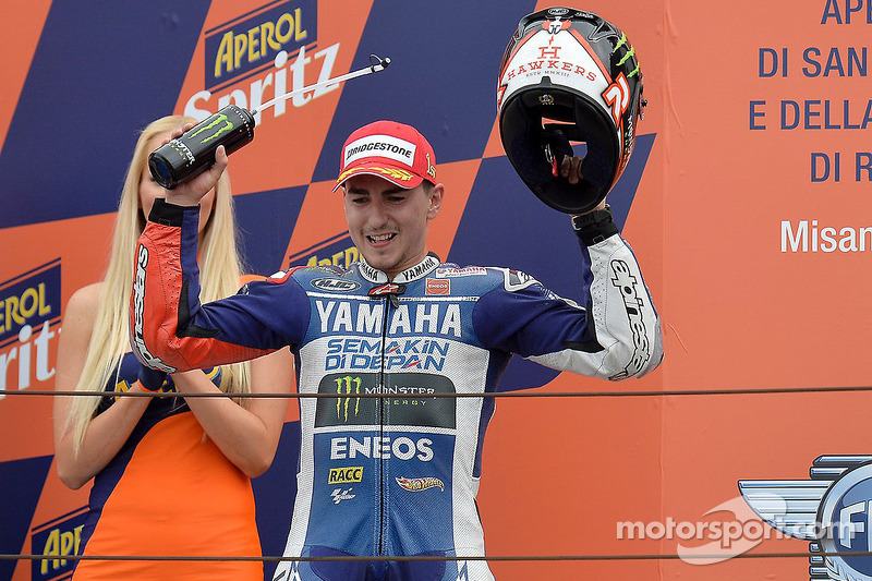 Podio: ganador Jorge Lorenzo Yamahaa Factory Racing