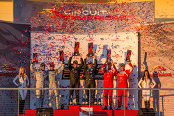 GTC podium: class winners Ben Keating and Damien Faulkner, second place Henrique Cisneros and Sean Edwards, third place Patrick Dempsey and Andy Lally