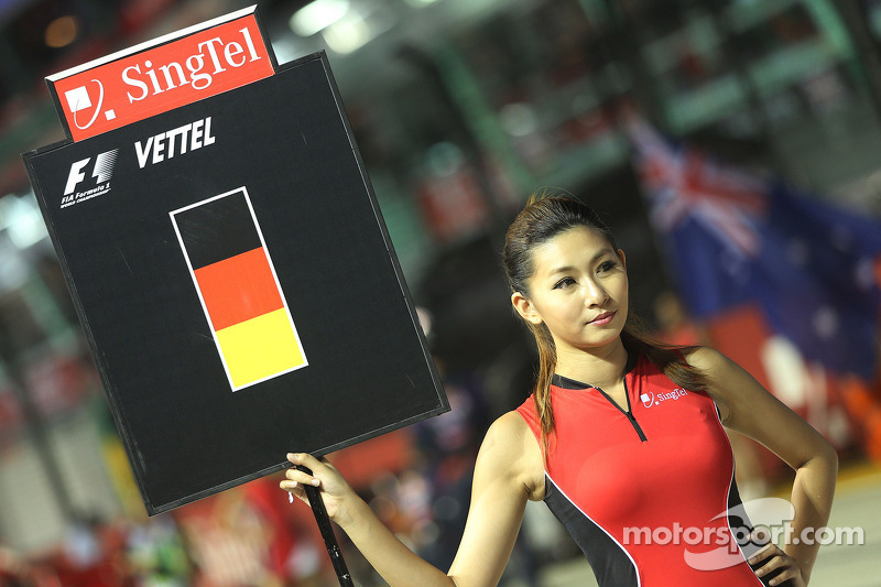 Grid Girl, Sebastian Vettel, Red Bull Racing