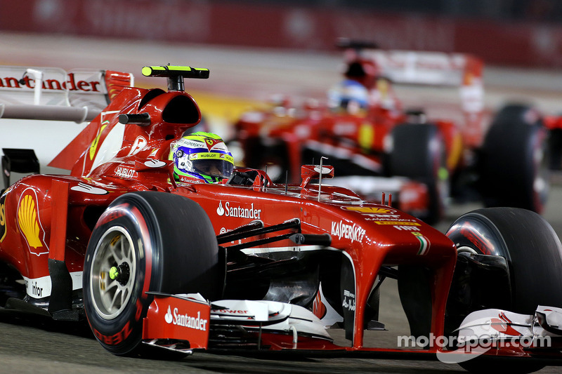 Фелипе Масса опередил своего партнера по команде Фернандо Алонсо, но пилоты Ferrari показали только шестой и седьмой результаты