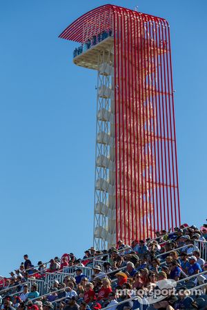 Tower and fans watch the ALMS race Circuit of the Americas