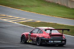 #30 NGT Motorsport Porsche 911 GT3 Cup with the Sean Edwards memorial livery makes an honorary lap around Road Atlanta before the start of the race