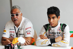 Dr. Vijay Mallya, Sahara Force India F1 Team Owner and Jehan Daruvala, Sahara Force India Academy Driver, winner of the British KF3 Karting Championship, with the media
