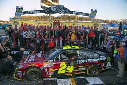 Race winner Jeff Gordon, Hendrick Motorsports Chevrolet