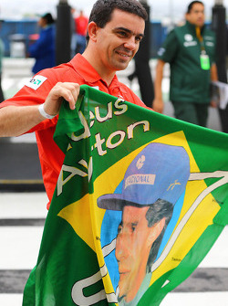 Um ventilador de Ayrton Senna