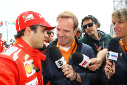 Felipe Massa da Ferrari com o Rubens Barrichello