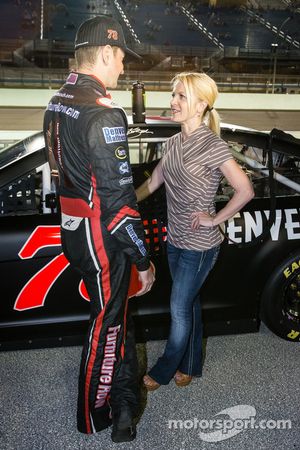 Kurt Busch, Furniture Row Racing Chevrolet with girlfriend Patricia Driscoll