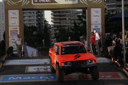 #305 Hummer: Robby Gordon, Kellon Walch