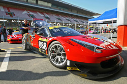 #888 Dragon Racing Ferrari 458 Italia GT3: Khaled Al Mudhaf, Mohammed Jawa, Jordan Grogor, Fred Fatien