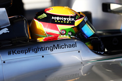 Lewis Hamilton, Mercedes AMG F1 W05 with a message of support for Michael Schumacher