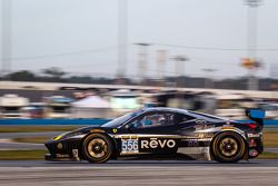 #556 Level 5 Motorsports 法拉利 458 Italia: 斯科特·塔克, 特里·博尔切勒, 迈克·拉马拉, 盖·科斯莫