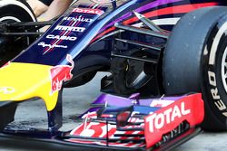 Red Bull Racing RB10 front suspension detail