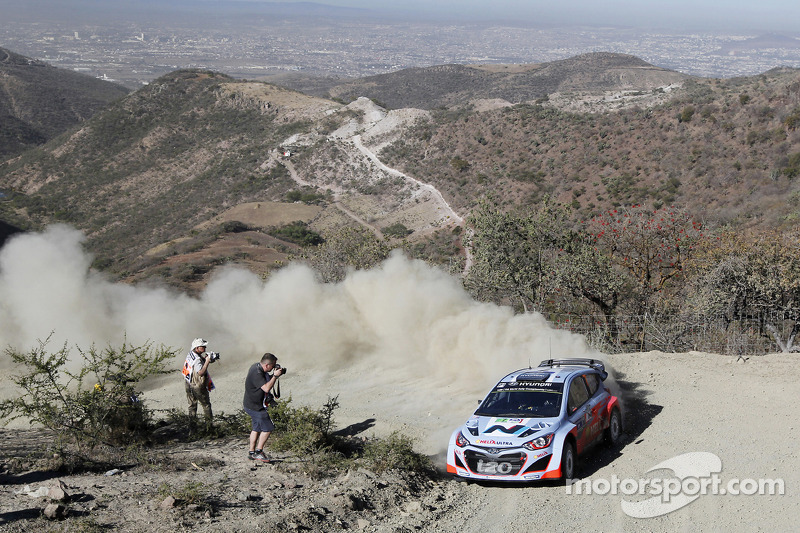 Thierry Neuville e Nicolas Gilsoul, Hyundai i20 WRC, Hyundai Motorsport