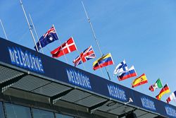 Melbourne flags and atmosphere