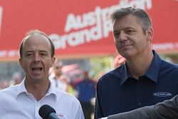 Australian Grand Prix Corporation CEO Andrew Westacott(L), V8 Supercars CEO James Warburton