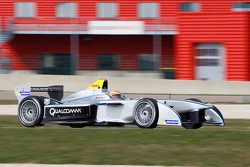 Jarno Trulli tests the Spark-Renault SRT-01E