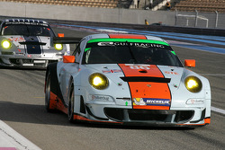 #86 Gulf Racing UK Porsche 911 GT3 RSR: Michael Wainwright, Adam Carroll, Ryan Cullen