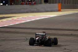 Adrian Sutil, Sauber C33 with sparks