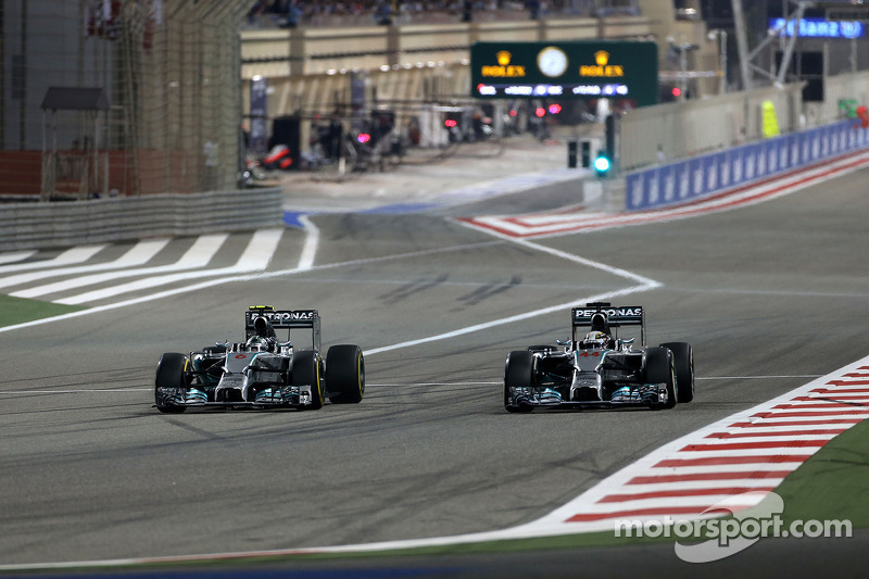 Lewis Hamilton, Mercedes AMG F1 W05; Nico Rosberg, Mercedes AMG F1 W05