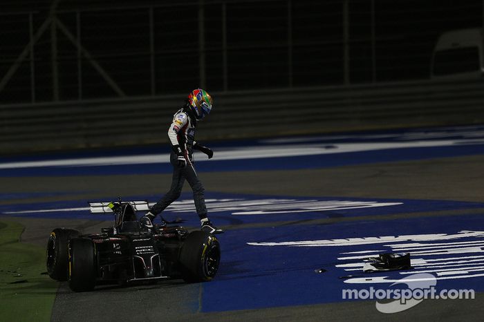 Esteban Gutiérrez, Sauber y Pastor Maldonado, Lotus F1 Team choque