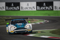 #44 Oman Racing Team Aston Martin Vantage GT3: Stephen Jelly, Ahmad Al Harty, Michael Caine