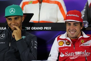Lewis Hamilton, Mercedes AMG F1 Team and Fernando Alonso, Scuderia Ferrari at the press conference