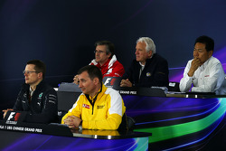 La Conferencia de prensa de la FIA, Subdirector técnico de Ferrari y cabeza de la carrera de ingenie